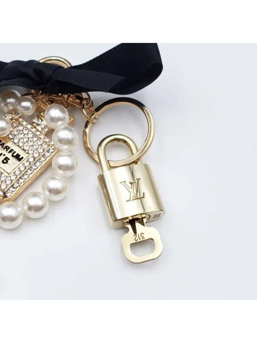 Authentic Louis Vuitton Gold Padlock 🔒 Shiny LV Key + Bag Unbranded Charm - Picture 5 of 7